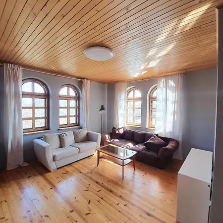 Riverside Holiday House